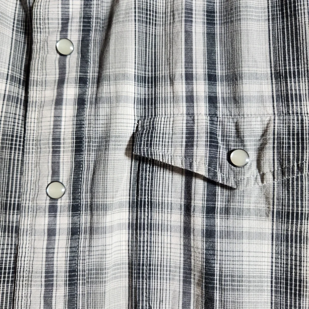 North Face Pearl Snap Men's XL Plaid Short Sleeve Shirt - Gray